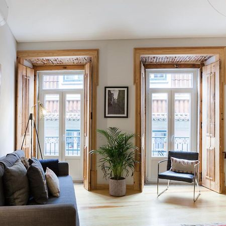 Charming Flat With Balconies Central Chiado District 2 Bedrooms & Ac 19Th Century Building Lisbon Exterior photo