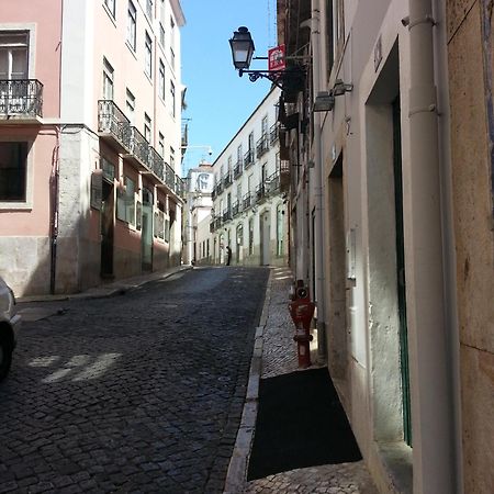 Charming Flat With Balconies Central Chiado District 2 Bedrooms & Ac 19Th Century Building Lisbon Exterior photo