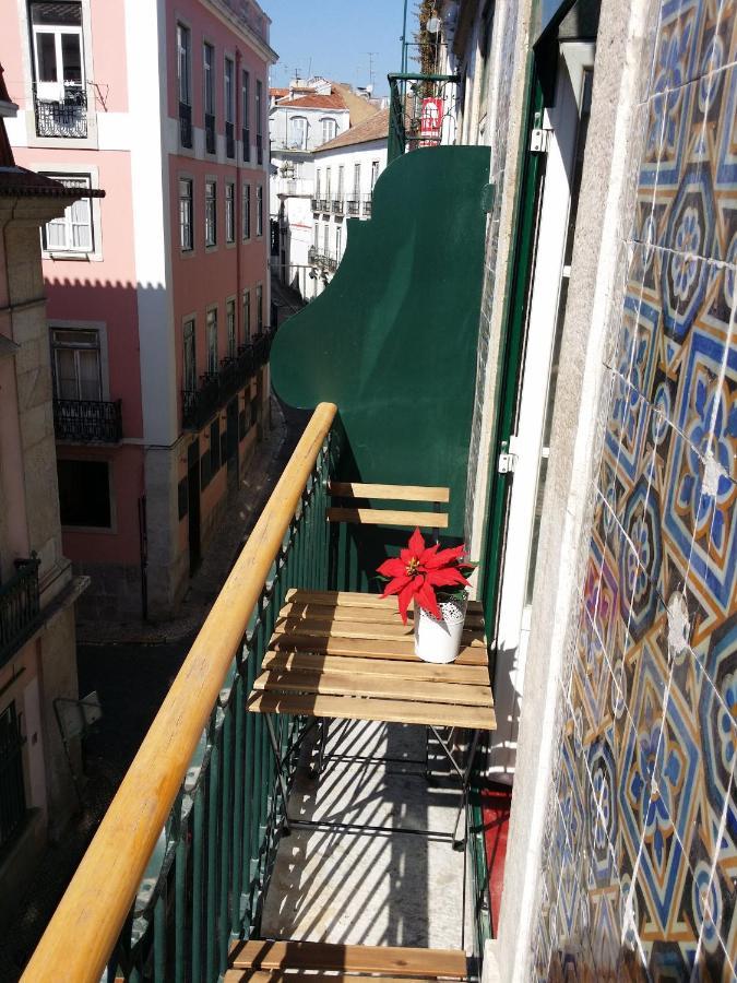 Charming Flat With Balconies Central Chiado District 2 Bedrooms & Ac 19Th Century Building Lisbon Exterior photo