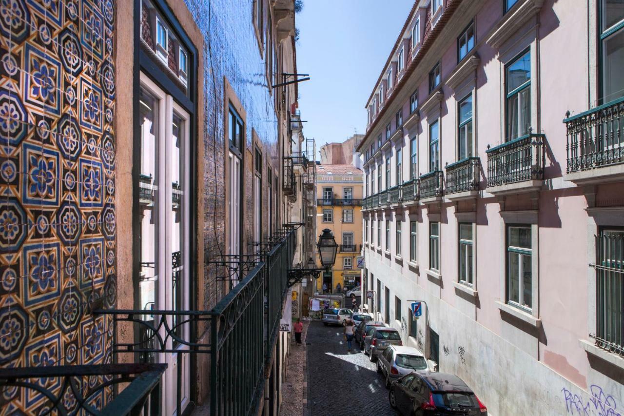 Charming Flat With Balconies Central Chiado District 2 Bedrooms & Ac 19Th Century Building Lisbon Exterior photo